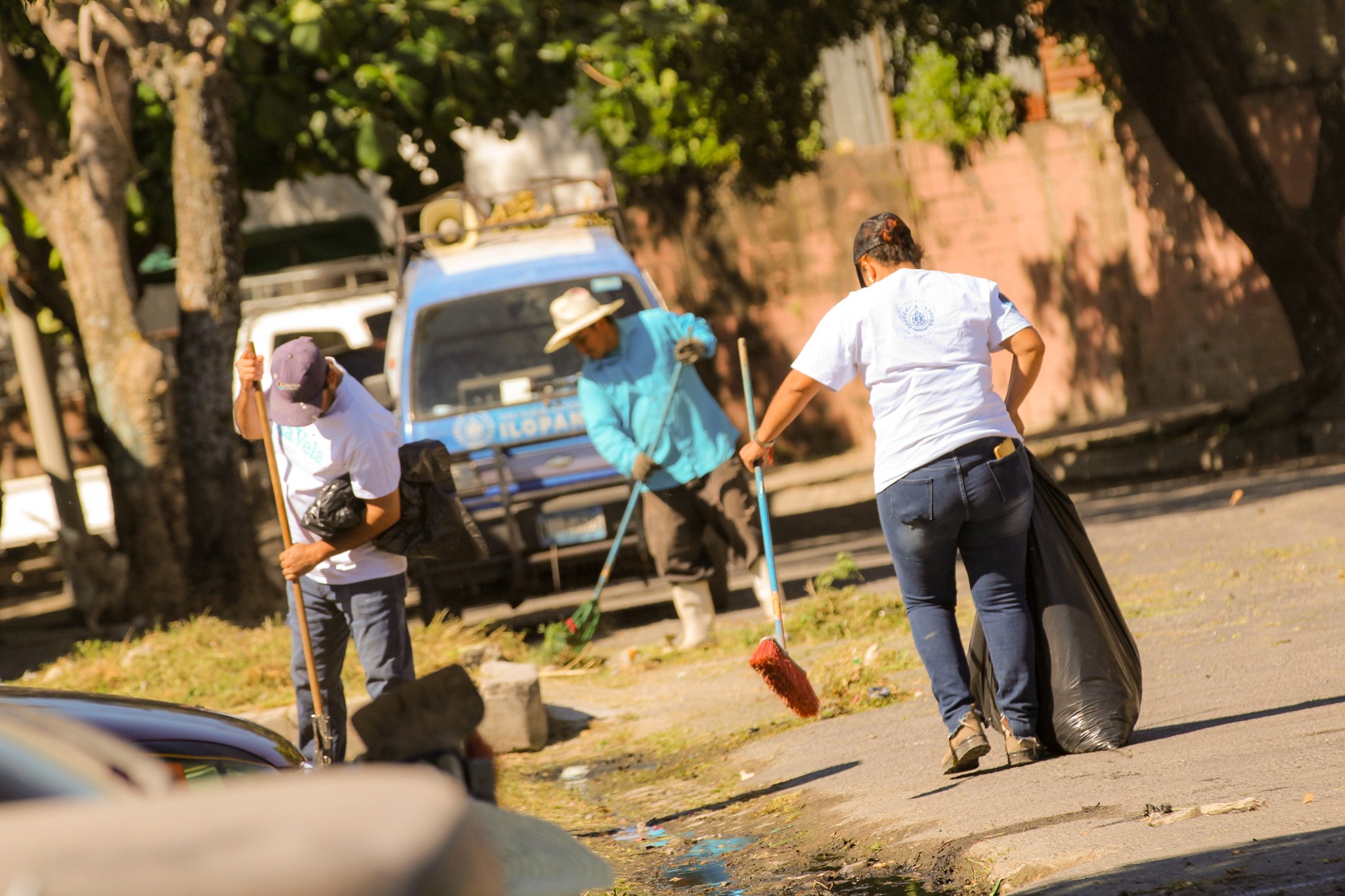 ilopango-realiza-jornada-de-limpieza-en-la-colonia-nuevos-horizontes